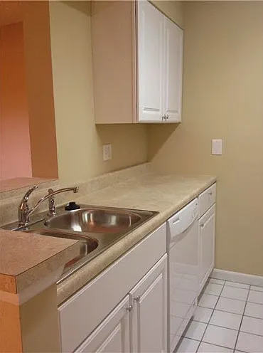 1 bed, 865 sqft, $1,895 — Photo 4