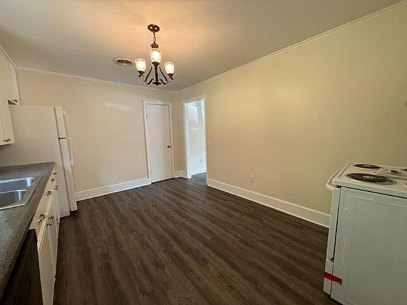 5th image of 119 Bankhead Dr