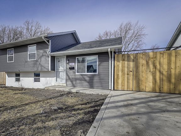 2nd image of 1444 Park Ln