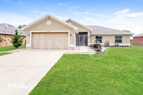 414 Willowbrook Dr Photo 1