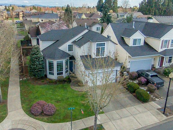 2nd image of 2296 NE 13th Ave