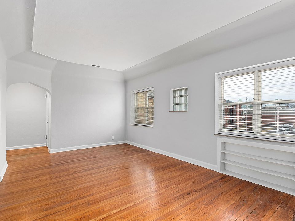 1st image of 5837 Lindenwood Ave APT 3W