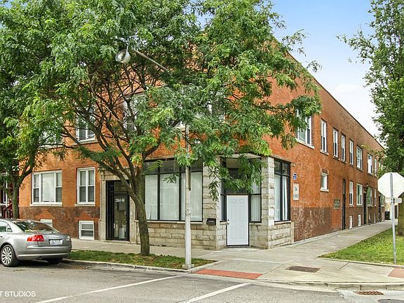 2nd image of 1364-66 N Hamlin Ave #1364-1F