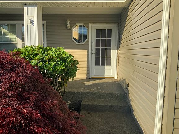 3rd image of 7428 143rd Avenue Ct E