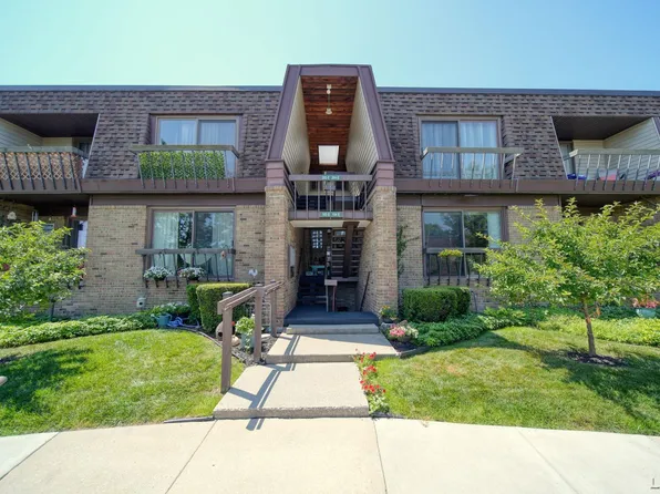 710 Lakeshire 203e Trl, Adrian, MI 49221