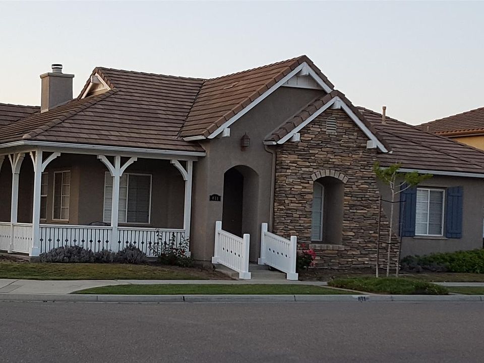 1st image of 811 E Hawkins Way
