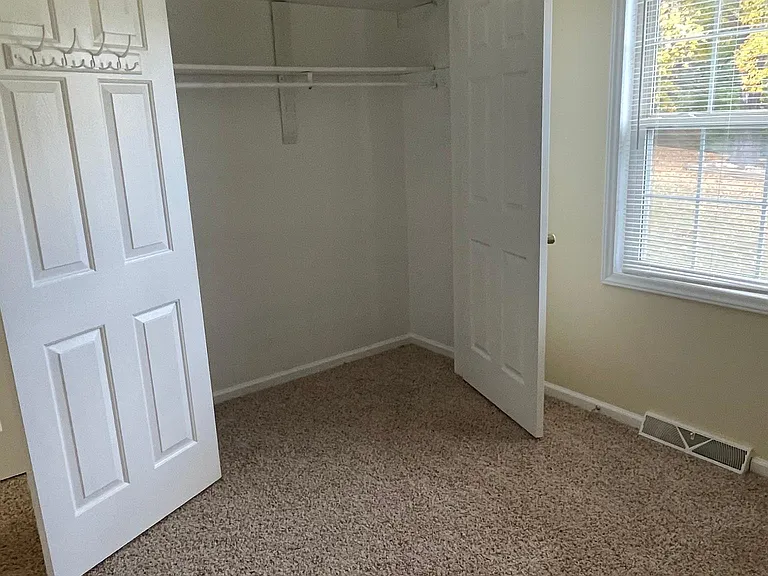 145 Noel Ave — Photo 21