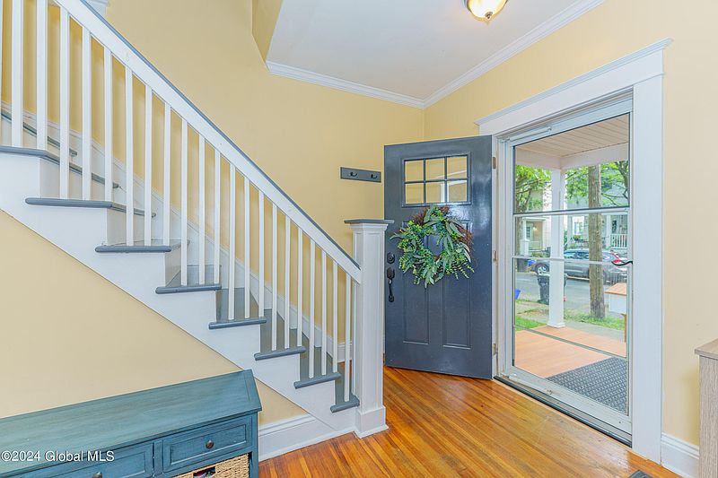 5th image of 5 Woodrow Court