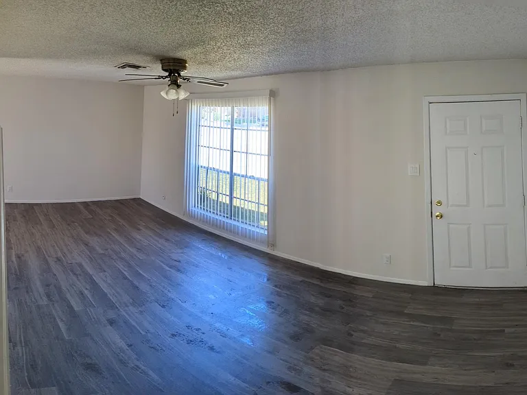 3313 Turnabout Loop — Photo 5