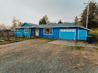 28218 Mateer Rd, Gold Beach, OR 97444