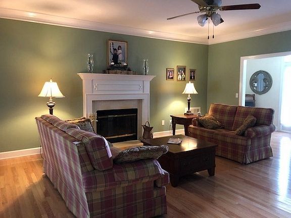 4th image of 2915 Deer Valley Dr SE