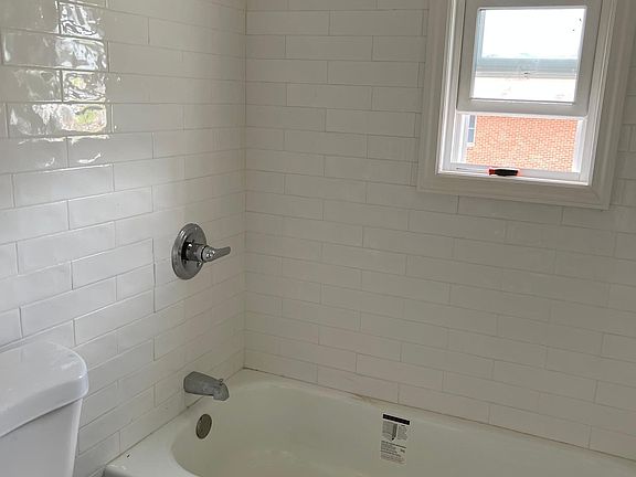 3rd image of 106 Mansion Ave #2