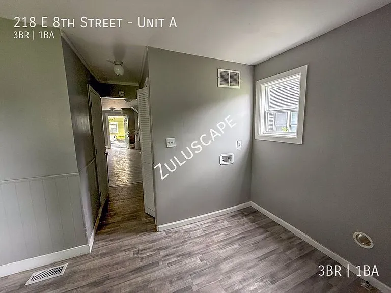 218 E 8th St #A — Photo 10