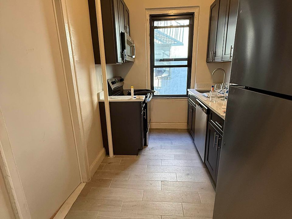 1st image of 21-05 33rd St #4J