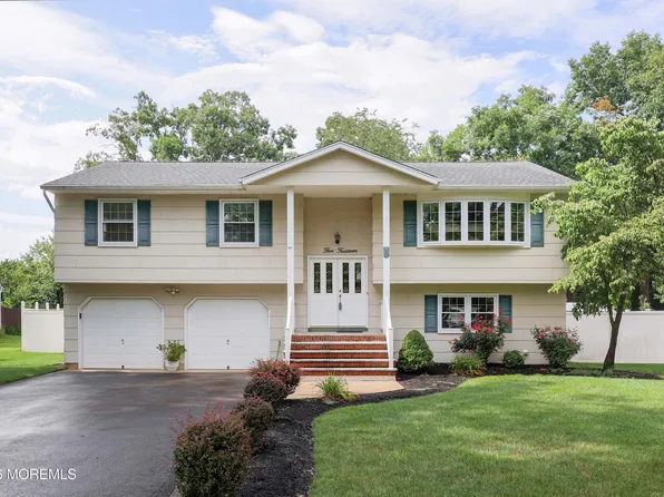 514 Oakview Drive, Toms River, NJ 08753