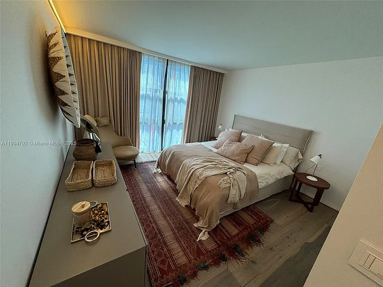 1121 Crandon Blvd #D608 — Photo 16