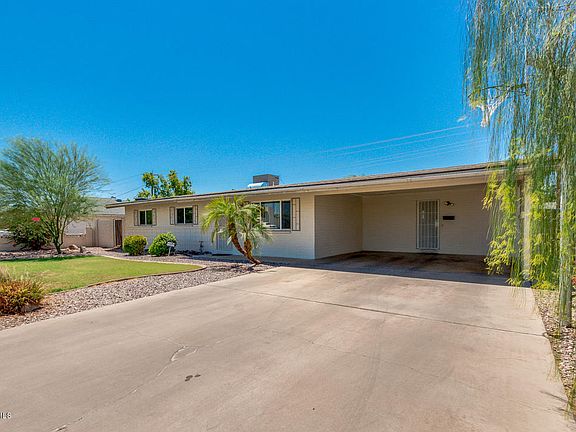 2nd image of 1809 E Dana Ave