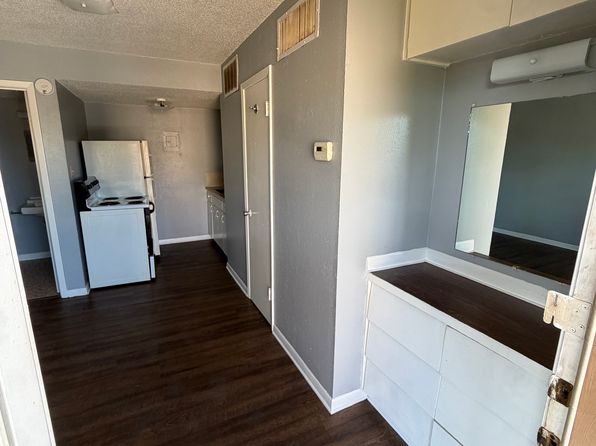 1500 Black Hill Dr #24