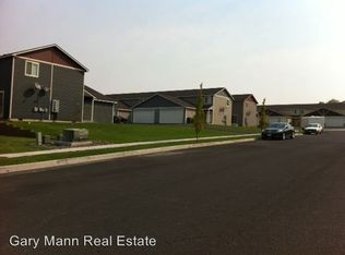 102 E Mizzou Ct, Moses Lake, WA 98837