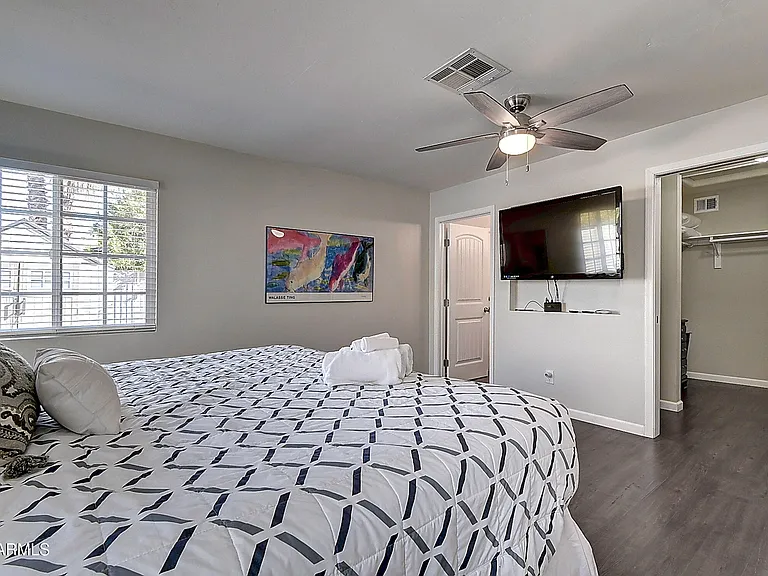 6914 E Beverly Ln — Photo 16
