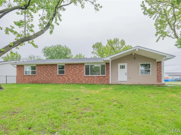 615 Texas Blvd, Bethalto, IL 62010
