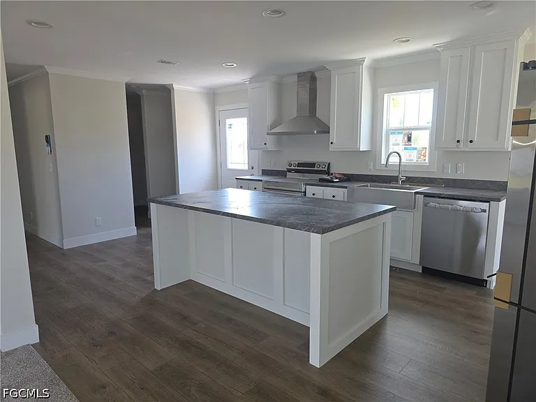 101 Oak Ln — Photo 6