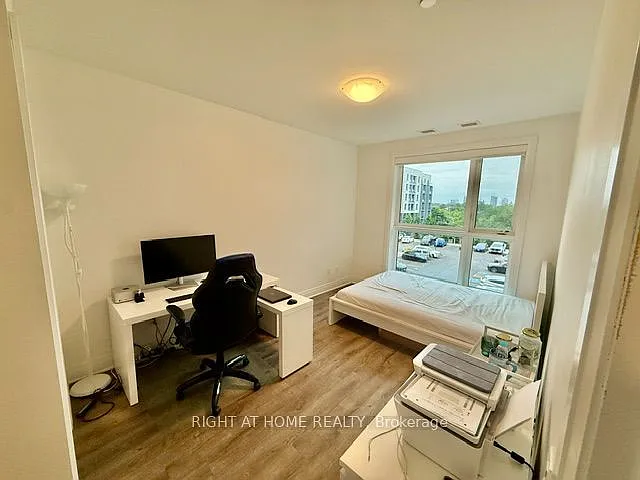 95 Dundas St W #29 — Photo 13