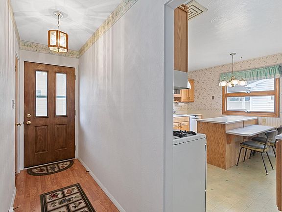 4th image of 2625 Anzio Ave