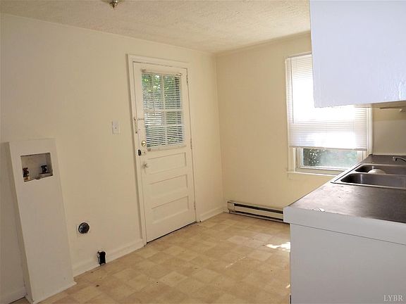 5th image of 1808 Shaffer St #1810