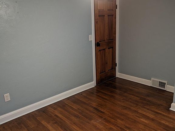 5th image of 842 Hickory Dr