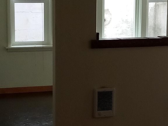2nd image of 707 Martin Luther King J Way #1
