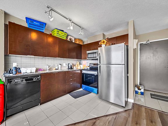 5th image of 13618 100th Ave #3306