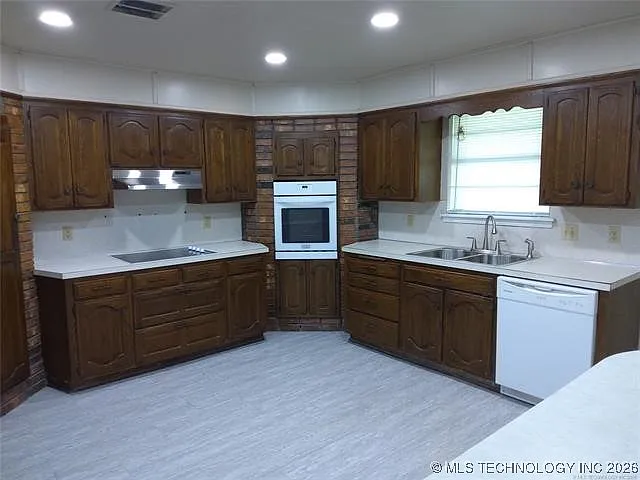 11727 N 103rd East Ave — Photo 8