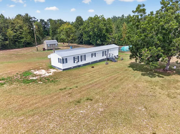 142 Clear Lake Dr, Bainbridge, GA 39817