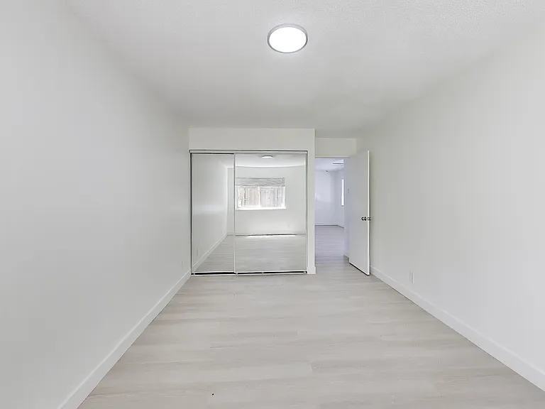 3012 E 18th St #5 — Photo 9