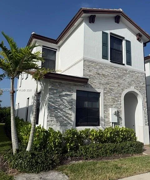 10025 SW 228th Ter #10025 — Photo 6