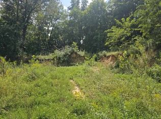 2098 Vail Ave, Muscatine, IA 52761