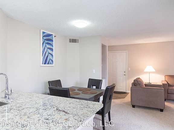 5th image of 4920 Meredith Way #203