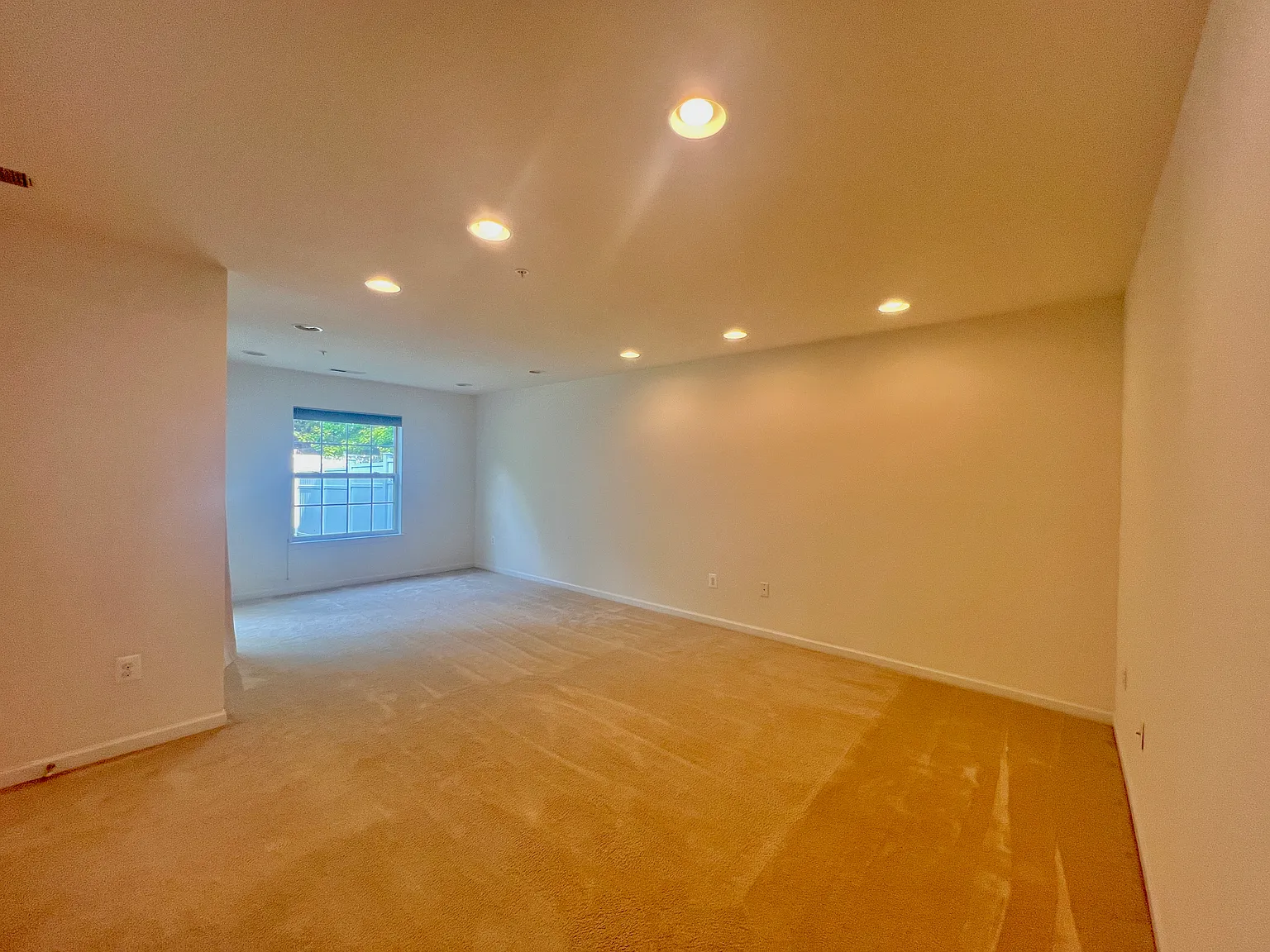 Beautifully Maintained Townhome in Cromwell Fountain in Reisterstown! — Photo 4