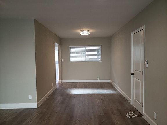 3rd image of 4468 Murietta Ave APT 2