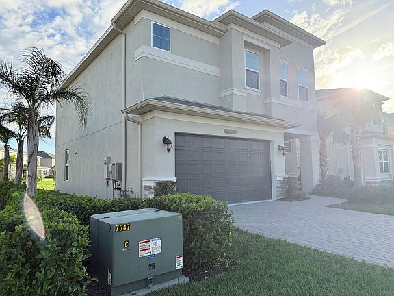 2nd image of 32722 Chestnut Preserve Ct