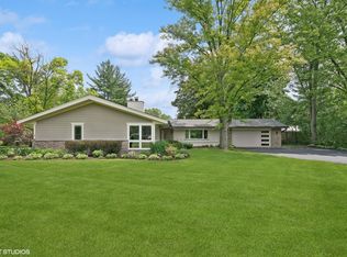 10S163 Clarendon Hills Rd, Hinsdale, IL 60527