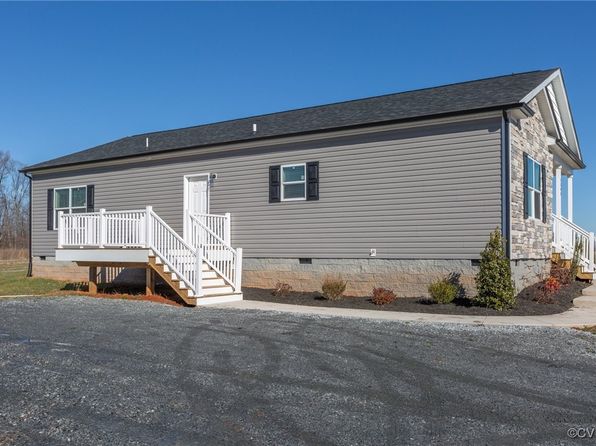 1145 Levi Rd, Green Bay, VA 23942