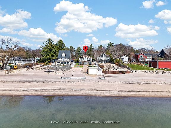 2nd image of 32 Tiny Beaches Rd S