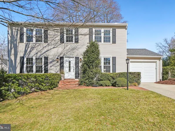 4 Camden Ct, Rockville, MD 20850