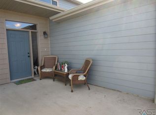 6304 S Santa Rosa Cir UNIT B, Sioux Falls, SD 57108