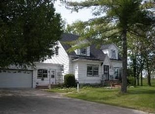 6439 Barrick Rd, Sturgeon Bay, WI 54235