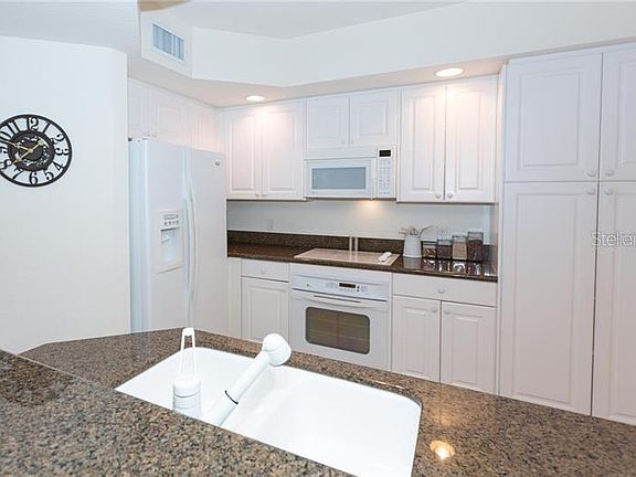 2nd image of 10 Papaya St APT 504