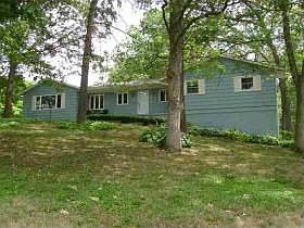3rd image of 154 Deer Park Dr