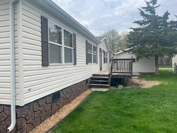 804 W Shakespeare Ave, Mankato, MN 56001